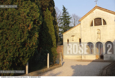 Localizzazione:..VENEZIA / ISOLA DI S. FRANCESCO DEL DESERTO..Oggetto:..Soggetto:..CHIESA..Cronologia: ....Definizione Culturale:..   Autore: ..   Stile: ..   Editori/Stampatori:..   Committenza:..Materia e Tecnica:..Collocazione:..Note:..MURANO BURANO TORCELLO..Riproduzione Fotografica:..Graziano Arici/Rosebud2 .Copyright:..Graziano Arici/Rosebud2 .Data:..1995..Costo:..A..