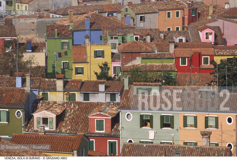 Localizzazione:..VENEZIA / ISOLA DI BURANO..Oggetto:..Soggetto:..CASE VEDUTA AEREA..Cronologia: ....Definizione Culturale:..   Autore: ..   Stile: ..   Editori/Stampatori:..   Committenza:..Materia e Tecnica:..Collocazione:..Note:....Riproduzione Fotografica:..Graziano Arici/Rosebud2 .Copyright:..Graziano Arici/Rosebud2 .Data:..1995..Costo:..A..