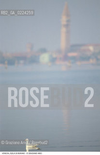 Localizzazione:..VENEZIA / ISOLA DI BURANO..Oggetto:..Soggetto:..LAGUNA / GABBIANO..Cronologia: ....Definizione Culturale:..   Autore: ..   Stile: ..   Editori/Stampatori:..   Committenza:..Materia e Tecnica:..Collocazione:..Note:....Riproduzione Fotografica:..Graziano Arici/Rosebud2 .Copyright:..Graziano Arici/Rosebud2 .Data:..1995..Costo:..A..
