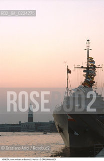 Localizzazione:..VENEZIA / CASTELLO..Oggetto:..Soggetto:..NAVE MILITARE DA GUERRA IN BACINO S. MARCO..Cronologia: ....Definizione Culturale:..   Autore: ..   Stile:..   Editori/Stampatori:..   Committenza:..Materia e Tecnica:..Collocazione:..Note:..BARCHE E CANALI..Riproduzione Fotografica:..Graziano Arici/Rosebud2 .Copyright:..Graziano Arici/Rosebud2 .Data:..1995..Costo:..A..