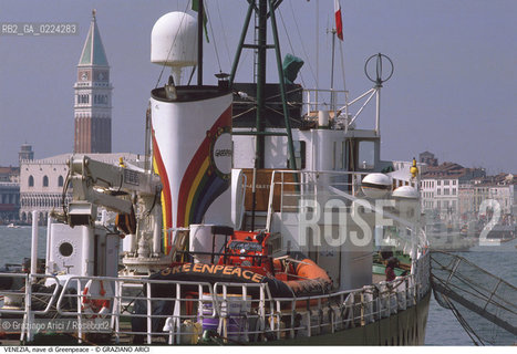Localizzazione:..VENEZIA / CASTELLO..Oggetto:..Soggetto:..NAVE DI GREENPEACE ECOLOGIA..Cronologia: ....Definizione Culturale:..   Autore: ..   Stile:..   Editori/Stampatori:..   Committenza:..Materia e Tecnica:..Collocazione:..Note:..BARCHE E CANALI..Riproduzione Fotografica:..Graziano Arici/Rosebud2 .Copyright:..Graziano Arici/Rosebud2 .Data:..1995..Costo:..A..