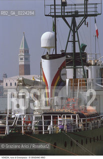 Localizzazione:..VENEZIA / CASTELLO..Oggetto:..Soggetto:..NAVE DI GREENPEACE ECOLOGIA..Cronologia: ....Definizione Culturale:..   Autore: ..   Stile:..   Editori/Stampatori:..   Committenza:..Materia e Tecnica:..Collocazione:..Note:..BARCHE E CANALI..Riproduzione Fotografica:..Graziano Arici/Rosebud2 .Copyright:..Graziano Arici/Rosebud2 .Data:..1995..Costo:..A..