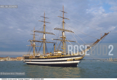 Localizzazione:..VENEZIA..Oggetto:..Soggetto:..NAVE SCUOLA AMERIGO VESPUCCI / BARCA A VELA IN BACINO S. MARCO..Cronologia: ....Definizione Culturale:..   Autore: ..   Stile:..   Editori/Stampatori:..   Committenza:..Materia e Tecnica:..Collocazione:..Note:..BARCHE E CANALI..Riproduzione Fotografica:..Graziano Arici/Rosebud2 .Copyright:..Graziano Arici/Rosebud2 .Data:..1990..Costo:..A..