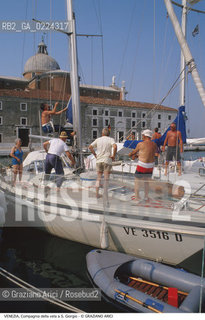 Localizzazione:..VENEZIA / ISOLA DI S. GIORGIO..Oggetto:..Soggetto:..COMPAGNIA DELLA VELA..Cronologia: ....Definizione Culturale:..   Autore: ..   Stile:..   Editori/Stampatori:..   Committenza:..Materia e Tecnica:..Collocazione:..Note:..BARCHE E CANALI..Riproduzione Fotografica:..Graziano Arici/Rosebud2 .Copyright:..Graziano Arici/Rosebud2 .Data:..1995..Costo:..A..
