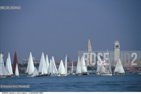 Localizzazione:..VENEZIA..Oggetto:..Soggetto:..BARCHE A VELA IN LAGUNA..Cronologia: ....Definizione Culturale:..   Autore: ..   Stile:..   Editori/Stampatori:..   Committenza:..Materia e Tecnica:..Collocazione:..Note:..BARCHE E CANALI..Riproduzione Fotografica:..Graziano Arici/Rosebud2 .Copyright:..Graziano Arici/Rosebud2 .Data:..1995..Costo:..A..