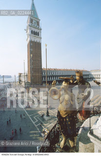 Localizzazione:..VENEZIA / S. MARCO..Oggetto:..Soggetto:..TORRE DELL OROLOGIO / MORI / RE MAGI ANGELO / PIAZZA SAN MARCO..Cronologia: ..XV SECOLO..Definizione Culturale:..   Autore: ..PAOLO E GIOVANNI CARLO RANIERI DA REGGIO..   Stile:..   Editori/Stampatori:..   Committenza:..Materia e Tecnica:..Collocazione:..Note:....Riproduzione Fotografica:..Graziano Arici/Rosebud2 .Copyright:..Graziano Arici/Rosebud2 .Data:..1990..Costo:..A..