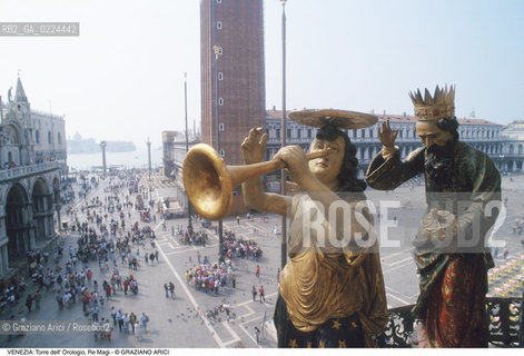 Localizzazione:..VENEZIA / S. MARCO..Oggetto:..Soggetto:..TORRE DELL OROLOGIO / MORI / RE MAGI ANGELO / PIAZZA SAN MARCO..Cronologia: ..XV SECOLO..Definizione Culturale:..   Autore: ..PAOLO E GIOVANNI CARLO RANIERI DA REGGIO..   Stile:..   Editori/Stampatori:..   Committenza:..Materia e Tecnica:..Collocazione:..Note:....Riproduzione Fotografica:..Graziano Arici/Rosebud2 .Copyright:..Graziano Arici/Rosebud2 .Data:..1990..Costo:..A..