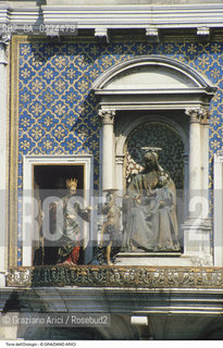 Localizzazione:..VENEZIA / S. MARCO..Oggetto:..Soggetto:..TORRE DELL OROLOGIO / MORI / RE MAGI ANGELO MADONNA COL BAMBINO..Cronologia: ..XV SECOLO..Definizione Culturale:..   Autore:..MAURO CODUSSI ..ALESSANDRO LEOPARDI..PAOLO E GIOVANNI CARLO RANIERI DA REGGIO..   Stile:..   Editori/Stampatori:..   Committenza:..Materia e Tecnica:..Collocazione:..Note:....Riproduzione Fotografica:..Graziano Arici/Rosebud2 .Copyright:..Graziano Arici/Rosebud2 .Data:..1990..Costo:..A..