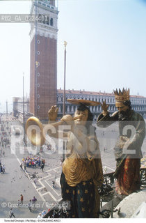 Localizzazione:..VENEZIA / S. MARCO..Oggetto:..Soggetto:..TORRE DELL OROLOGIO / MORI / RE MAGI ANGELO / PIAZZA SAN MARCO..Cronologia: ..XV SECOLO..Definizione Culturale:..   Autore: ..PAOLO E GIOVANNI CARLO RANIERI DA REGGIO..   Stile:..   Editori/Stampatori:..   Committenza:..Materia e Tecnica:..Collocazione:..Note:....Riproduzione Fotografica:..Graziano Arici/Rosebud2 .Copyright:..Graziano Arici/Rosebud2 .Data:..1990..Costo:..A..