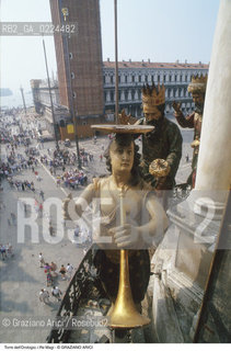 Localizzazione:..VENEZIA / S. MARCO..Oggetto:..Soggetto:..TORRE DELL OROLOGIO / MORI / RE MAGI ANGELO / PIAZZA SAN MARCO..Cronologia: ..XV SECOLO..Definizione Culturale:..   Autore:..PAOLO E GIOVANNI CARLO RANIERI DA REGGIO ..   Stile:..   Editori/Stampatori:..   Committenza:..Materia e Tecnica:..Collocazione:..Note:....Riproduzione Fotografica:..Graziano Arici/Rosebud2 .Copyright:..Graziano Arici/Rosebud2 .Data:..1990..Costo:..A..