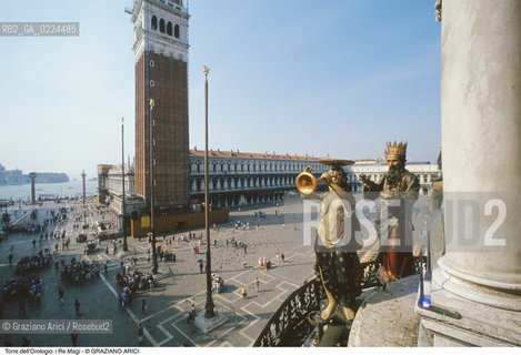 Localizzazione:..VENEZIA / S. MARCO..Oggetto:..Soggetto:..TORRE DELL OROLOGIO / MORI / RE MAGI ANGELO / PIAZZA SAN MARCO..Cronologia: ..XV SECOLO..Definizione Culturale:..   Autore: ..PAOLO E GIOVANNI CARLO RANIERI DA REGGIO..   Stile:..   Editori/Stampatori:..   Committenza:..Materia e Tecnica:..Collocazione:..Note:....Riproduzione Fotografica:..Graziano Arici/Rosebud2 .Copyright:..Graziano Arici/Rosebud2 .Data:..1990..Costo:..A..