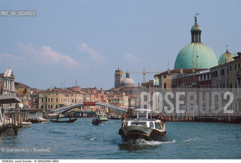 Localizzazione:..VENEZIA..Oggetto:..CANAL GRANDE MOTOSCAFO ACTV PONTE DEGLI SCALZI..Cronologia: ....Definizione Culturale:..   Autore: ..   Stile:..   Editori/Stampatori:..   Committenza:..Materia e Tecnica:..Collocazione:..Note:..BARCHE E CANALI..Riproduzione Fotografica:..Graziano Arici/Rosebud2 .Copyright:..Graziano Arici/Rosebud2 .Data:..1995..Costo:..A..