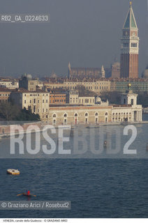 Localizzazione:..VENEZIA / DORSODURO..Oggetto:..Soggetto:..CANALE DELLA GIUDECCA PUNTA DELLA DOGANA..Cronologia: ....Definizione Culturale:..   Autore: ..   Stile:..   Editori/Stampatori:..   Committenza:..Materia e Tecnica:..Collocazione:..Note:..BARCHE E CANALI..Riproduzione Fotografica:..Graziano Arici/Rosebud2 .Copyright:..Graziano Arici/Rosebud2 .Data:..1995..Costo:..A..