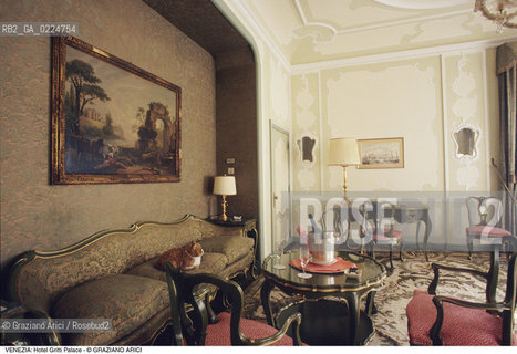 Localizzazione:..VENEZIA / S. MARCO..Oggetto:..Soggetto:..HOTEL GRITTI PALACE / SUITE ERNEST HEMINGWAY / WOODY ALLEN GATTO..Cronologia: ....Definizione Culturale:..   Autore: ..   Stile:..   Editori/Stampatori:..   Committenza:..Materia e Tecnica:..Collocazione:..Note:..ALBERGHI..Riproduzione Fotografica:..Graziano Arici/Rosebud2 .Copyright:..Graziano Arici/Rosebud2 .Data:..1990..Costo:..A..