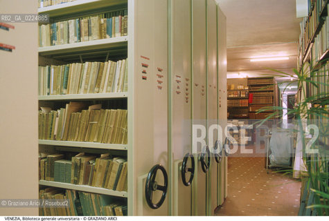 Localizzazione:..VENEZIA / DORSODURO..Oggetto:..Soggetto:..BIBLIOTECA GENERALE UNIVERSITARIA / DEPOSITO LIBRI / PALAZZO BERNARDO UNIVERSITA..Cronologia: ....Definizione Culturale:..   Autore: ....   Stile: ..   Editori/Stampatori:..   Committenza:..Materia e Tecnica:..Collocazione:..Note:..MONUMENTALE..Riproduzione Fotografica:..Graziano Arici/Rosebud2 .Copyright:..Graziano Arici/Rosebud2 .Data:..1995..Costo:..A..