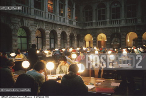 Localizzazione:..VENEZIA / S. MARCO..Oggetto:..Soggetto:..BIBLIOTECA NAZIONALE MARCIANA / SALA DI LETTURA..Cronologia: ..XVI SECOLO..Definizione Culturale:..   Autore: ..JACOPO SANSOVINO..   Stile: ..   Editori/Stampatori:..   Committenza:..Materia e Tecnica:..Collocazione:..Note:..MONUMENTALE..Riproduzione Fotografica:..Graziano Arici/Rosebud2 .Copyright:..Graziano Arici/Rosebud2 .Data:..1995..Costo:..A..