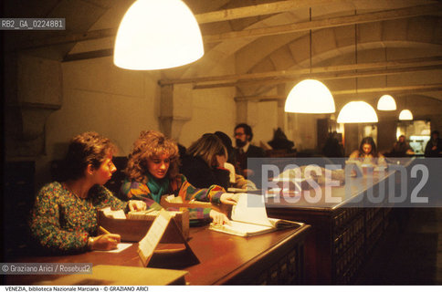 Localizzazione:..VENEZIA / S. MARCO..Oggetto:..Soggetto:..BIBLIOTECA NAZIONALE MARCIANA / SCHEDARIO GENERALE..Cronologia: ..XVI SECOLO..Definizione Culturale:..   Autore: ..JACOPO SANSOVINO..   Stile: ..   Editori/Stampatori:..   Committenza:..Materia e Tecnica:..Collocazione:..Note:..MONUMENTALE..Riproduzione Fotografica:..Graziano Arici/Rosebud2 .Copyright:..Graziano Arici/Rosebud2 .Data:..1995..Costo:..A..