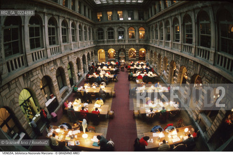 Localizzazione:..VENEZIA / S. MARCO..Oggetto:..Soggetto:..BIBLIOTECA NAZIONALE MARCIANA / SALA DI LETTURA..Cronologia: ..XVI SECOLO..Definizione Culturale:..   Autore: ..JACOPO SANSOVINO..   Stile: ..   Editori/Stampatori:..   Committenza:..Materia e Tecnica:..Collocazione:..Note:..MONUMENTALE..Riproduzione Fotografica:..Graziano Arici/Rosebud2 .Copyright:..Graziano Arici/Rosebud2 .Data:..1995..Costo:..A..