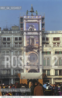 Localizzazione:..VENEZIA / S. MARCO..Oggetto:..Soggetto:..RESTAURO DELLA TORRE DEI MORI / COPERTURA FOTOGRAFIA..Cronologia: ....Definizione Culturale:..   Autore: ....   Stile: ..   Editori/Stampatori:..   Committenza:..Materia e Tecnica:..Collocazione:..Note:..MONUMENTALE ARREDO URBANO..Riproduzione Fotografica:..Graziano Arici/Rosebud2 .Copyright:..Graziano Arici/Rosebud2 .Data:..1995..Costo:..A..