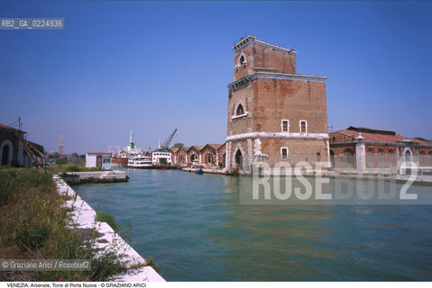 Localizzazione:..VENEZIA / CASTELLO..Oggetto:..Soggetto:..ARSENALE TORRE DI PORTA NUOVA..Cronologia: ..XIX SECOLO..Definizione Culturale:..   Autore: ....   Stile: ..   Editori/Stampatori:..   Committenza:..Materia e Tecnica:..Collocazione:..Note:..ARCHEOLOGIA INDUSTRIALE..Riproduzione Fotografica:..Graziano Arici/Rosebud2 .Copyright:..Graziano Arici/Rosebud2 .Data:..1990..Costo:..A..