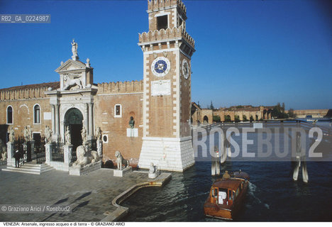 Localizzazione:..VENEZIA / CASTELLO..Oggetto:..Soggetto:..ARSENALE INGRESSO DA TERRA E ACQUEO / PORTALE CAMPO DELL ARSENALE TORRE..Cronologia: ..XV XVII SECOLO..Definizione Culturale:..   Autore: ..ANTONIO GAMBELLO....   Stile: ..RINASCIMENTO..   Editori/Stampatori:..   Committenza:..Materia e Tecnica:..Collocazione:..Note:....Riproduzione Fotografica:..Graziano Arici/Rosebud2 .Copyright:..Graziano Arici/Rosebud2 .Data:..1990..Costo:..A..