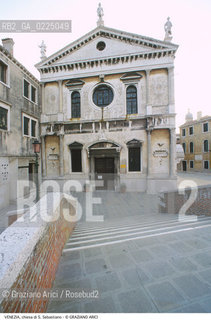 Localizzazione:..VENEZIA / DORSODURO..Oggetto:..Soggetto:..CHIESA DI S. SEBASTIANO..Cronologia: ..XVI SECOLO..Definizione Culturale:..   Autore: ..SCARPAGNINO..   Stile:..CLASSICHEGGIANTE..   Editori/Stampatori:..   Committenza:..Materia e Tecnica:..Collocazione:..Note:..MONUMENTALE ..Riproduzione Fotografica:..Graziano Arici/Rosebud2 .Copyright:..Graziano Arici/Rosebud2 .Data:..1995..Costo:..A..