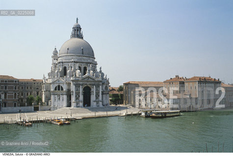 Localizzazione:..VENEZIA / DORSODURO..Oggetto:..Soggetto:..CHIESA E CAMPO DI S. MARIA DELLA SALUTE E CANAL GRANDE..Cronologia: ..XVII SECOLO..Definizione Culturale:..   Autore: ..BALDASSARE LONGHENA..   Stile:..BAROCCO..   Editori/Stampatori:..   Committenza:..Materia e Tecnica:....Collocazione:..Note:..MONUMENTALE..Riproduzione Fotografica:..Graziano Arici/Rosebud2 .Copyright:..Graziano Arici/Rosebud2 .Data:..1995..Costo:..A..