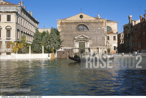 Localizzazione:..VENEZIA / CANNAREGIO..Oggetto:..Soggetto:..CHIESA DI S. MARCUOLA / SS. ERMAGORA E FORTUNATO / CANAL GRANDE TRAGHETTO GONDOLA..Cronologia: ..XVIII SECOLO..Definizione Culturale:..   Autore: ..ANTONIO GASPARI..GIORGIO MASSARI..   Stile:..   Editori/Stampatori:..   Committenza:..Materia e Tecnica:....Collocazione:..Note:..MONUMENTALE..Riproduzione Fotografica:..Graziano Arici/Rosebud2 .Copyright:..Graziano Arici/Rosebud2 .Data:..1995..Costo:..A..