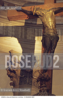 Localizzazione:..VENEZIA / ISOLA DELLA GIUDECCA..Oggetto:..Soggetto:..CHIESA DEL REDENTORE / CROCIFISSO..Cronologia: ....Definizione Culturale:..   Autore: ....   Stile:....   Editori/Stampatori:..   Committenza:..Materia e Tecnica:..Collocazione:..Note:..MONUMENTALE..Riproduzione Fotografica:..Graziano Arici/Rosebud2 .Copyright:..Graziano Arici/Rosebud2 .Data:..1995..Costo:..A..