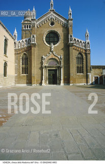 Localizzazione:..VENEZIA / CANNAREGIO..Oggetto:..Soggetto:..CHIESA E CAMPO DELLA MADONNA DELL ORTO..Cronologia: ..XV SECOLO..Definizione Culturale:..   Autore: ..   Stile:..ROMANICO GOTICO..   Editori/Stampatori:..   Committenza:..Materia e Tecnica:..Collocazione:..Note:..MONUMENTALE..Riproduzione Fotografica:..Graziano Arici/Rosebud2 .Copyright:..Graziano Arici/Rosebud2 .Data:..1995..Costo:..A..