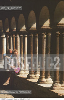 Localizzazione:..VENEZIA / CASTELLO..Oggetto:..Soggetto:..EX CONVENTO DI S. APOLLONIA / CHIOSTRO..Cronologia: ..XII XIII XIV SECOLO..Definizione Culturale:..   Autore: ....   Stile:..ROMANICO..   Editori/Stampatori:..   Committenza:..Materia e Tecnica:..Collocazione:..Note:..MONUMENTALE..Riproduzione Fotografica:..Graziano Arici/Rosebud2 .Copyright:..Graziano Arici/Rosebud2 .Data:..1995..Costo:..A..