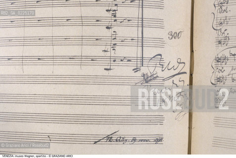 Localizzazione:..VENEZIA / CANNAREGIO..Oggetto:..Soggetto:..CA VENDRAMIN CALERGI / MUSEO RICHARD WAGNER / SPARTITO AUTOGRAFO..Cronologia: ....Definizione Culturale:..   Autore: ....   Stile:....   Editori/Stampatori:..   Committenza:..Materia e Tecnica:..Collocazione:..Note:..MONUMENTALE..Riproduzione Fotografica:..Graziano Arici/Rosebud2 .Copyright:..Graziano Arici/Rosebud2 .Data:..1990..La cessione dei diritti di questa immagine si intende per quanto di nostra competenza. Non comprende invece le eventuali spese  relative a diritti che potranno essere richiesti dagli Enti o persone fisiche cui appartengono eventualmente i soggetti  ripresi. Tali costi, ove necessari, e l’espletamento di qualsivoglia pratica di richiesta di concessione del permesso di pubblicazione sono esclusivamente a carico e a cura del soggetto acquirente di questa immagine.