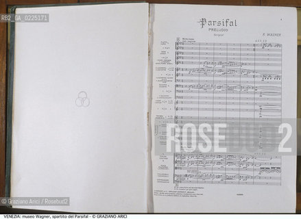 Localizzazione:..VENEZIA / CANNAREGIO..Oggetto:..Soggetto:..CA VENDRAMIN CALERGI / MUSEO RICHARD WAGNER / SPARTITO DEL PARSIFAL..Cronologia: ....Definizione Culturale:..   Autore: ....   Stile:....   Editori/Stampatori:..   Committenza:..Materia e Tecnica:..Collocazione:..Note:..MONUMENTALE..Riproduzione Fotografica:..Graziano Arici/Rosebud2 .Copyright:..Graziano Arici/Rosebud2 .Data:..1990..La cessione dei diritti di questa immagine si intende per quanto di nostra competenza. Non comprende invece le eventuali spese  relative a diritti che potranno essere richiesti dagli Enti o persone fisiche cui appartengono eventualmente i soggetti  ripresi. Tali costi, ove necessari, e l’espletamento di qualsivoglia pratica di richiesta di concessione del permesso di pubblicazione sono esclusivamente a carico e a cura del soggetto acquirente di questa immagine.