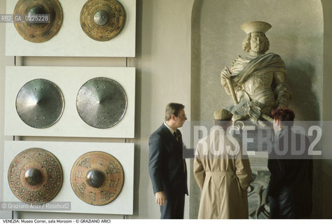 Localizzazione:..VENEZIA / S. MARCO..Oggetto:..Soggetto:..MUSEO CORRER / SALA FRANCESCO MOROSINI / SCUDI..Cronologia: ....Definizione Culturale:..   Autore: ....   Stile:....   Editori/Stampatori:..   Committenza:..Materia e Tecnica:....Collocazione:..Note:..MONUMENTALE ..Riproduzione Fotografica:..Graziano Arici/Rosebud2 .Copyright:..Graziano Arici/Rosebud2 .Data:..1994..Costo:..A..