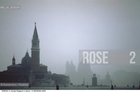 Localizzazione:..VENEZIA / S. MARCO..Oggetto:..Soggetto:..ISOLA DI S. GIORGIO MAGGIORE E SALUTE / NEBBIA..Cronologia: ....Definizione Culturale:..   Autore: ....   Stile:....   Editori/Stampatori:..   Committenza:..Materia e Tecnica:..Collocazione:..Note:..MONUMENTALE..Riproduzione Fotografica:..Graziano Arici/Rosebud2 .Copyright:..Graziano Arici/Rosebud2 .Data:..1995..Costo:..A..