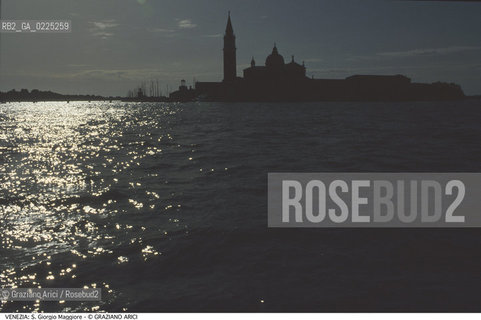 Localizzazione:..VENEZIA / S. MARCO..Oggetto:..Soggetto:..ISOLA DI S. GIORGIO MAGGIORE E BACINO S. MARCO / SKYLINE..Cronologia: ....Definizione Culturale:..   Autore: ....   Stile:....   Editori/Stampatori:..   Committenza:..Materia e Tecnica:..Collocazione:..Note:..MONUMENTALE..Riproduzione Fotografica:..Graziano Arici/Rosebud2 .Copyright:..Graziano Arici/Rosebud2 .Data:..1995..Costo:..A..