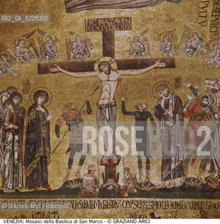 Localizzazione:..VENEZIA / S. MARCO..Oggetto:..Soggetto:..BASILICA DI SAN MARCO / MOSAICI DELLA VOLTA DELL ASCENSIONE / CROCIFISSIONE..Cronologia: ..XII SEC..Definizione Culturale:..   Autore: ..   Stile: GOTICO BIZANTINO ROMANICO..   Editori/Stampatori:..   Committenza:..Materia e Tecnica:..Collocazione:..Note:..CHIESE..Riproduzione Fotografica:..Graziano Arici/Rosebud2 .Copyright:..Graziano Arici/Rosebud2 .Data:..1998..Costo:..A..