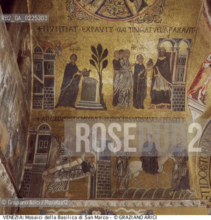 Localizzazione:..VENEZIA / S. MARCO..Oggetto:..Soggetto:..BASILICA DI SAN MARCO / MOSAICI DEL TRANSETTO NORD / STORIE DELLA VERGINE, ANNUNCIAZIONE, SOGNO DI GIUSEPPE..Cronologia: ..XII SEC ..Definizione Culturale:..   Autore: ..   Stile: GOTICO BIZANTINO ROMANICO..   Editori/Stampatori:..   Committenza:..Materia e Tecnica:..Collocazione:..Note:..CHIESE..Riproduzione Fotografica:..Graziano Arici/Rosebud2 .Copyright:..Graziano Arici/Rosebud2 .Data:..1998..Costo:..A..