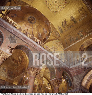 Localizzazione:..VENEZIA / S. MARCO..Oggetto:..Soggetto:..BASILICA DI SAN MARCO / MOSAICI..Cronologia: ..XII XIII XIV SEC..Definizione Culturale:..   Autore: ..   Stile: GOTICO BIZANTINO ROMANICO..   Editori/Stampatori:..   Committenza:..Materia e Tecnica:..Collocazione:..Note:..CHIESE..Riproduzione Fotografica:..Graziano Arici/Rosebud2 .Copyright:..Graziano Arici/Rosebud2 .Data:..1998..Costo:..A..