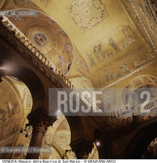Localizzazione:..VENEZIA / S. MARCO..Oggetto:..Soggetto:..BASILICA DI SAN MARCO / MOSAICI..Cronologia: ..XII XIII XIV SEC..Definizione Culturale:..   Autore: ..   Stile: GOTICO BIZANTINO ROMANICO..   Editori/Stampatori:..   Committenza:..Materia e Tecnica:..Collocazione:..Note:..CHIESE..Riproduzione Fotografica:..Graziano Arici/Rosebud2 .Copyright:..Graziano Arici/Rosebud2 .Data:..1998..Costo:..A..