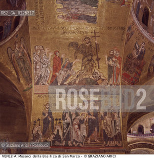 Localizzazione:..VENEZIA / S. MARCO..Oggetto:..Soggetto:..BASILICA DI SAN MARCO / MOSAICI / ANASTASI E NOLI ME TANGERE..Cronologia: ..XII SEC..Definizione Culturale:..   Autore: ..   Stile: GOTICO BIZANTINO ROMANICO..   Editori/Stampatori:..   Committenza:..Materia e Tecnica:..Collocazione:..Note:..CHIESE..Riproduzione Fotografica:..Graziano Arici/Rosebud2 .Copyright:..Graziano Arici/Rosebud2 .Data:..1998..Costo:..A..