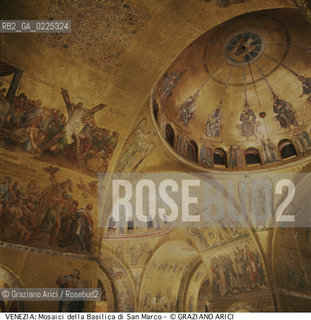 Localizzazione:..VENEZIA / S. MARCO..Oggetto:..Soggetto:..BASILICA DI SAN MARCO / MOSAICI..Cronologia: ..XII XIII XIV XVII SEC..Definizione Culturale:..   Autore: ..   Stile: GOTICO BIZANTINO ROMANICO..   Editori/Stampatori:..   Committenza:..Materia e Tecnica:..Collocazione:..Note:..CHIESE..Riproduzione Fotografica:..Graziano Arici/Rosebud2 .Copyright:..Graziano Arici/Rosebud2 .Data:..1998..Costo:..A..