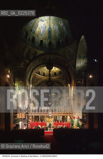 Localizzazione:..VENEZIA / S. MARCO..Oggetto:..Soggetto:..BASILICA DI SAN MARCO / CONCERTO DI MUSICA CLASSICA..Cronologia: ....Definizione Culturale:..   Autore: ..   Stile:..   Editori/Stampatori:..   Committenza:..Materia e Tecnica:..Collocazione:..Note:..CHIESE..Riproduzione Fotografica:..Graziano Arici/Rosebud2 .Copyright:..Graziano Arici/Rosebud2 .Data:..1995..Costo:..A..