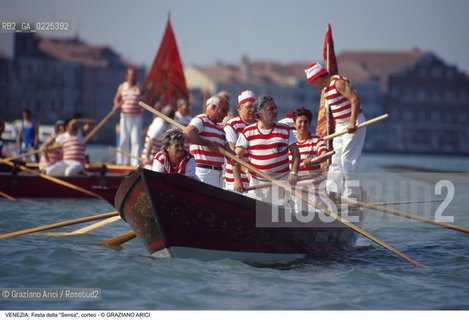 Localizzazione:..VENEZIA..Oggetto:..Soggetto:..FESTA DELLA SENSA ASCENSIONE CORTEO BARCHE..Cronologia: ..Definizione Culturale:..   Autore: ..   Stile: ..   Editori/Stampatori:..   Committenza:..Materia e Tecnica:..Collocazione:..Note:..FESTE..Riproduzione Fotografica:..Copyright:..Graziano Arici/Rosebud2 .Data:..1996..Costo:..A