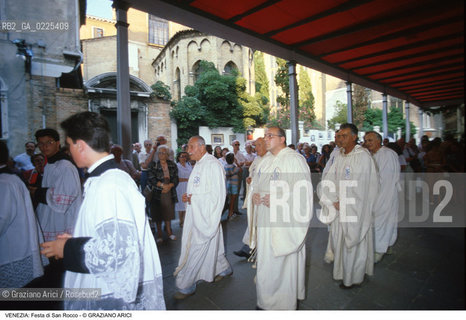 Localizzazione:..VENEZIA / S.POLO..Oggetto:..Soggetto:..FESTA DI SAN ROCCO..Cronologia: ..Definizione Culturale:..   Autore: ..   Stile: ..   Editori/Stampatori:..   Committenza:..Materia e Tecnica:..Collocazione:..Note:..FESTE..Riproduzione Fotografica:..Copyright:..Graziano Arici/Rosebud2 .Data:..1996..Costo:..A