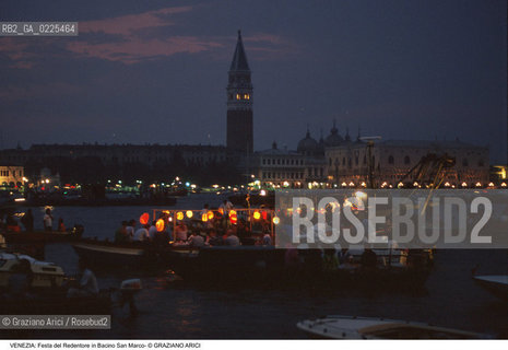 Localizzazione:..VENEZIA ..Oggetto:..Soggetto:..REDENTORE IN BACINO SAN MARCO BARCHE..Cronologia: ..Definizione Culturale:..   Autore: ..   Stile: ..   Editori/Stampatori:..   Committenza:..Materia e Tecnica:..Collocazione:..Note:..FESTE..Riproduzione Fotografica:..Copyright:..Graziano Arici/Rosebud2 .Data:..1996..Costo:..A