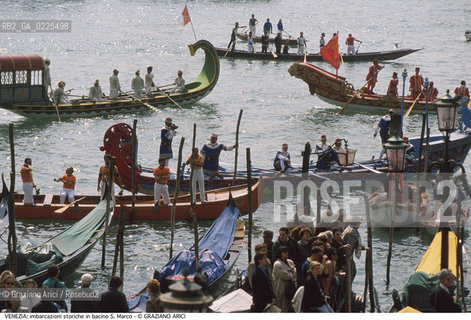 Localizzazione:..VENEZIA / S. MARCO..Oggetto:..Soggetto:..BACINO SAN MARCO / IMBARCAZIONI STORICHE BARCHE ..Cronologia: ....Definizione Culturale:..   Autore: ....   Stile:....   Editori/Stampatori:..   Committenza:..Materia e Tecnica:....Collocazione:..Note:..MONUMENTALE..Riproduzione Fotografica:..Graziano Arici/Rosebud2 .Copyright:..Graziano Arici/Rosebud2 .Data:..1990..Costo:..A..