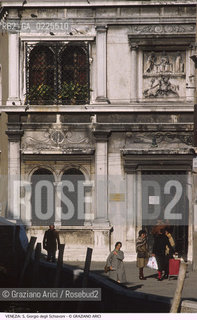 Localizzazione:..VENEZIA / CASTELLO..Oggetto:..Soggetto:..SCUOLA DALMATA DEI SS. GIORGIO E TRIFONE / S. GIORGIO DEGLI SCHIAVONI ..Cronologia: ..XVI SECOLO..Definizione Culturale:..   Autore: ..GIOVANNI DE ZAN..   Stile:..SANSOVINIANO..   Editori/Stampatori:..   Committenza:..Materia e Tecnica:....Collocazione:..Note:..MONUMENTALE..Riproduzione Fotografica:..Graziano Arici/Rosebud2 .Copyright:..Graziano Arici/Rosebud2 .Data:..1990..Costo:..A..