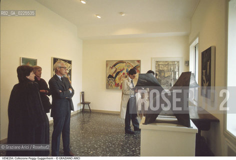 Localizzazione:..VENEZIA / DORSODURO..Oggetto:..Soggetto:..PALAZZO VENIER DEI LEONI / COLLEZIONE PEGGY GUGGENHEIM..Cronologia: ....Definizione Culturale:..   Autore: ....   Stile:....   Editori/Stampatori:..   Committenza:..Materia e Tecnica:....Collocazione:..Note:..MONUMENTALE MUSEO FONDAZIONE..Riproduzione Fotografica:..Graziano Arici/Rosebud2 .Copyright:..Graziano Arici/Rosebud2 .Data:..1995..Costo:..A..