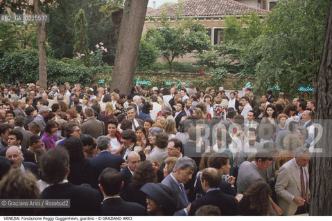 Localizzazione:..VENEZIA / DORSODURO..Oggetto:..Soggetto:..PALAZZO VENIER DEI LEONI / COLLEZIONE PEGGY GUGGENHEIM / COCKTAIL IN GIARDINO..Cronologia: ....Definizione Culturale:..   Autore: ....   Stile:....   Editori/Stampatori:..   Committenza:..Materia e Tecnica:....Collocazione:..Note:..MONUMENTALE MUSEO FONDAZIONE..Riproduzione Fotografica:..Graziano Arici/Rosebud2 .Copyright:..Graziano Arici/Rosebud2 .Data:..1995..Costo:..A..